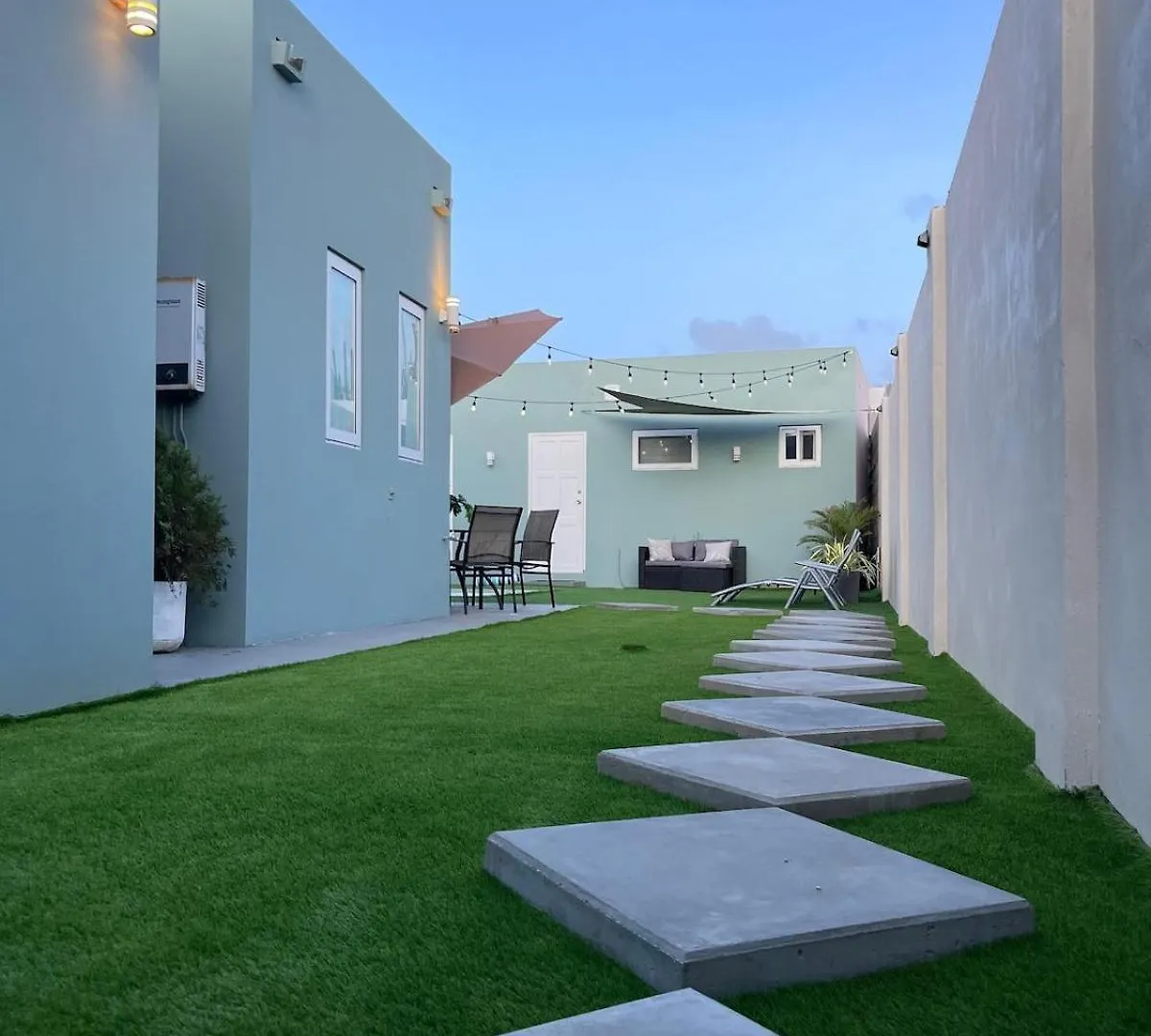 פאלם ביץ' 5 Minutes To Eagle Beach Cozy Private 1Br With Pool ארובה